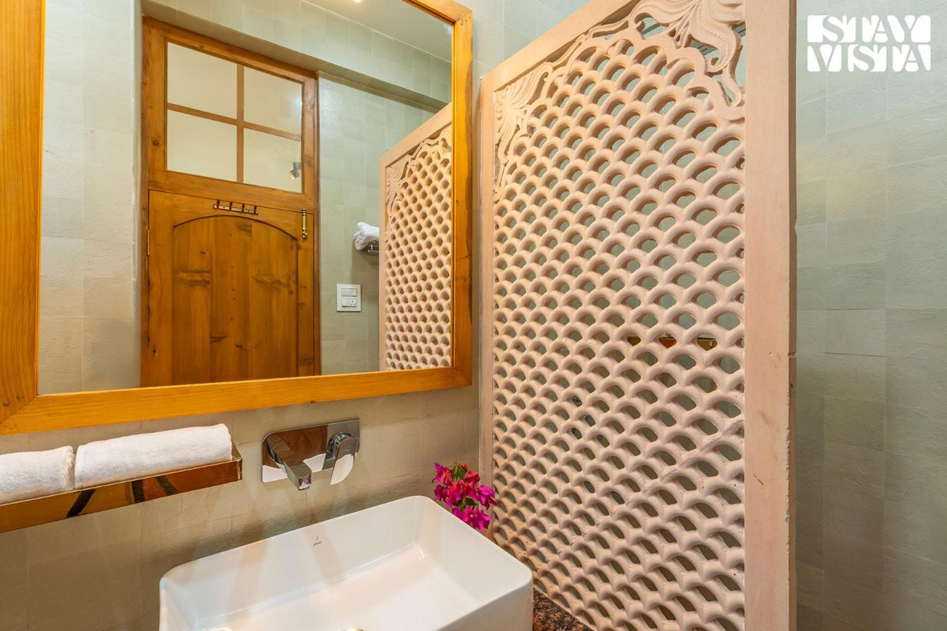 Stayvista At The Oakridge 4 Bhk Villa In Dharamshala With Jacuzzi & Balcony Chamba  Luaran gambar